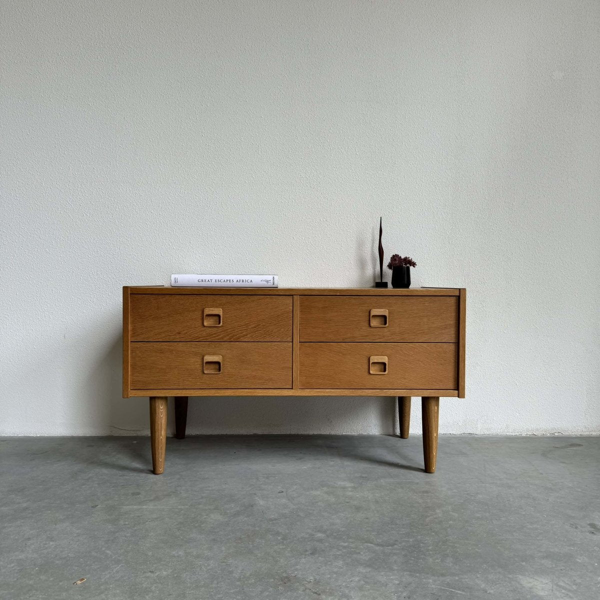 Ladekast laag eiken - LOUI.STORE