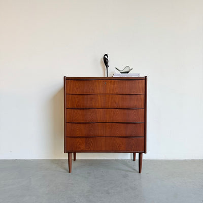 
                  
                    Vintage teak ladekast golvend handvat
                  
                