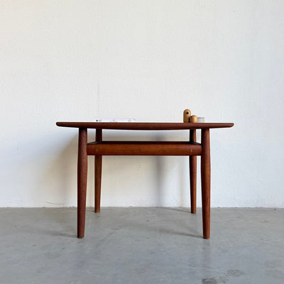 
                  
                    Vintage salontafeltje Grete Jalk teak
                  
                