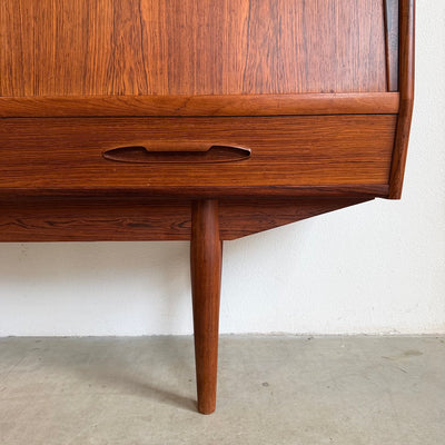 
                  
                    Vintage highboard schuifdeuren en lades palissander
                  
                