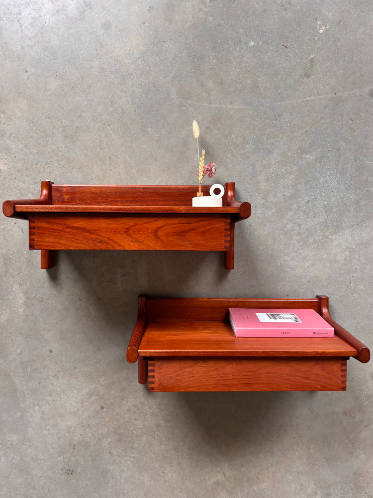 
                  
                    Vintage wandkastjes Kai Kristiansen teak set 2*
                  
                