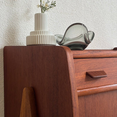 
                  
                    Vintage klein sideboard - kastje Poul Volther teak
                  
                