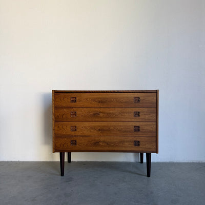 
                  
                    Vintage ladekast 4* palissander vierkant handvat
                  
                