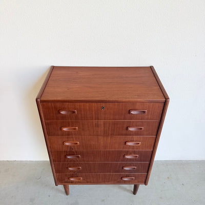 
                  
                    Vintage ladekast teak 6*
                  
                