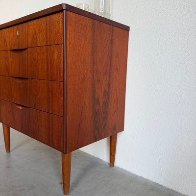 
                  
                    Vintage ladekastje Genega Møbler teak
                  
                