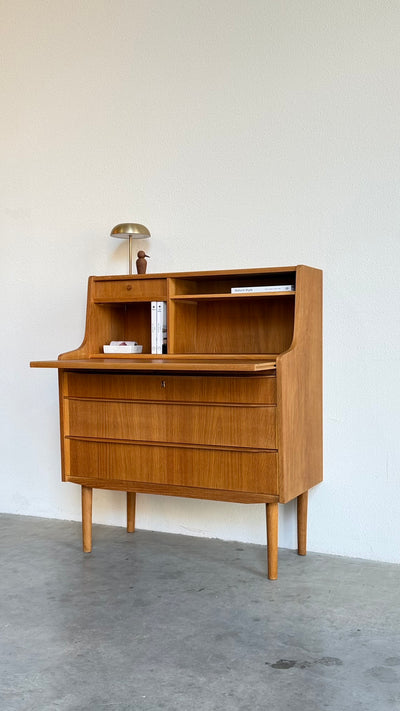 
                  
                    Vintage eiken secretaire - bureau
                  
                