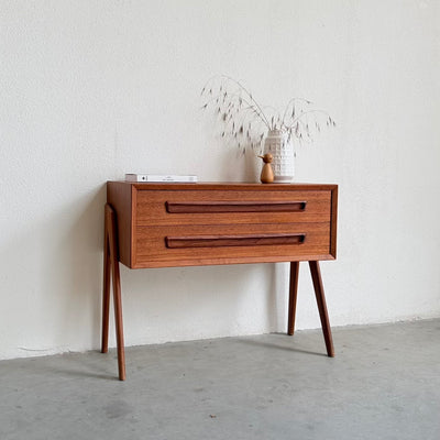 
                  
                    Vintage ladekastje V-frame teak 2*
                  
                