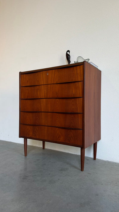 
                  
                    Vintage teak ladekast golvend handvat
                  
                