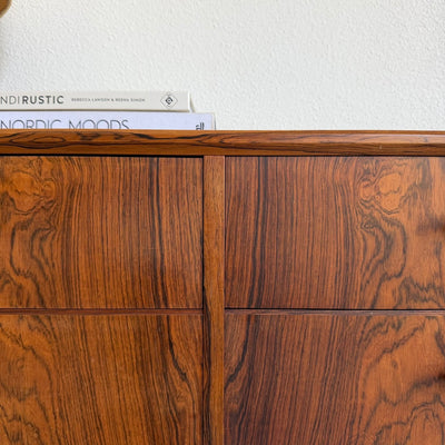 
                  
                    Vintage sideboard - dubbele ladekast palissander
                  
                