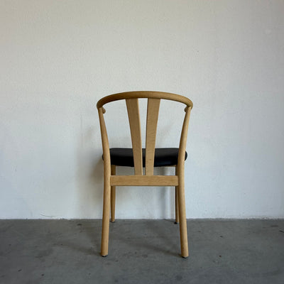 
                  
                    Set van 6 eiken Deense eetkamerstoelen
                  
                