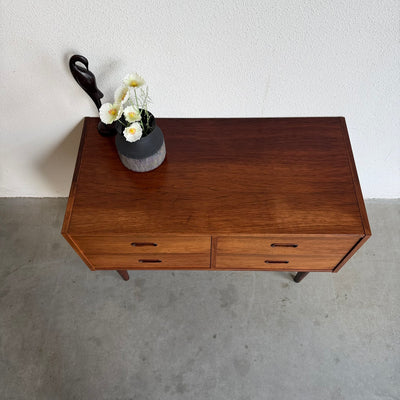 
                  
                    Vintage palissander sideboard -dubbele ladekast
                  
                
