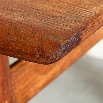 
                  
                    Vintage salontafeltje Grete Jalk teak
                  
                