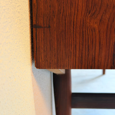 
                  
                    Vintage highboard schuifdeuren en lades palissander
                  
                