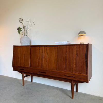 
                  
                    Vintage highboard schuifdeuren en lades palissander
                  
                