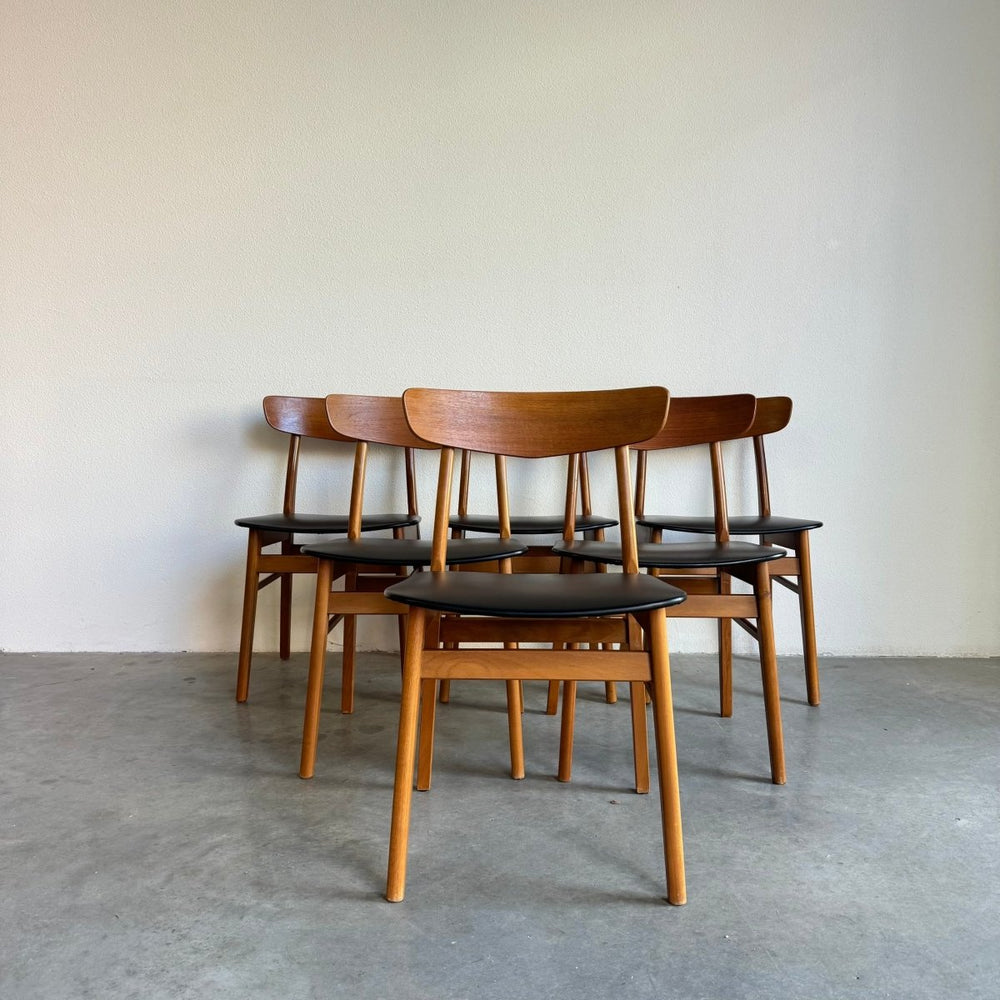 6 Vintage stoelen Findahl zwart skai - set - LOUI.STORE
