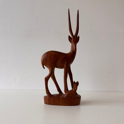
                  
                    Vintage teak bok met jong
                  
                