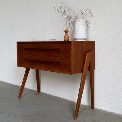 
                  
                    Vintage ladekastje V-frame teak 2*
                  
                