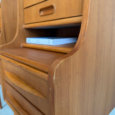 
                  
                    Set nachtkastje teak hoog
                  
                