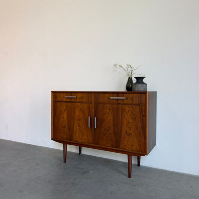 
                  
                    Vintage palissander sideboard met lades en deurtjes
                  
                