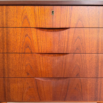 
                  
                    Vintage ladekastje Genega Møbler teak
                  
                
