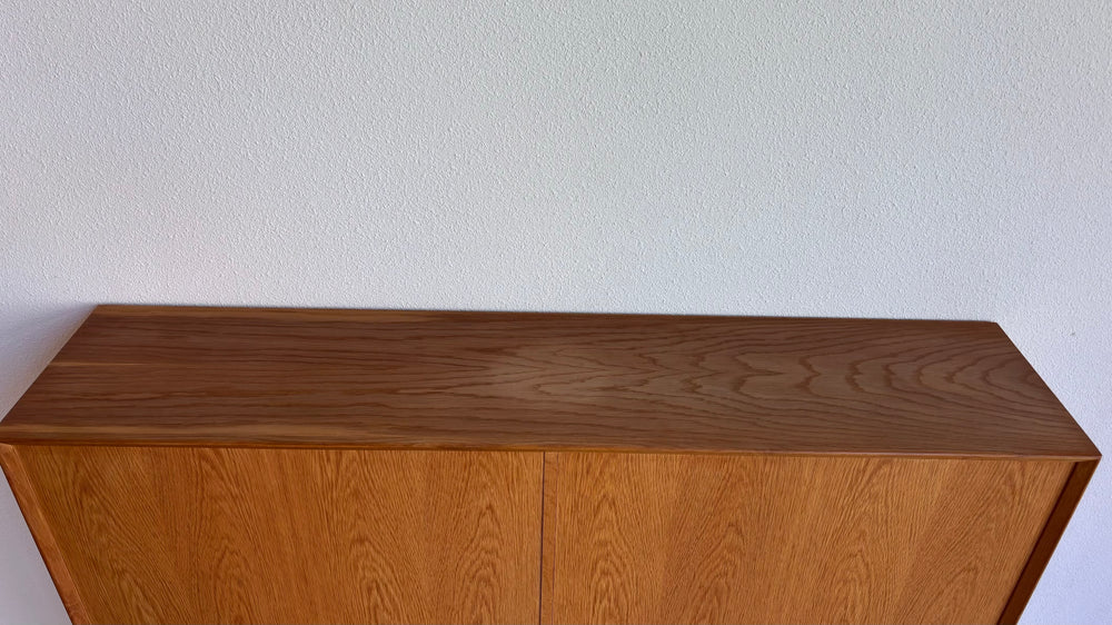 
                  
                    Vintage Brouer wandkast eiken
                  
                
