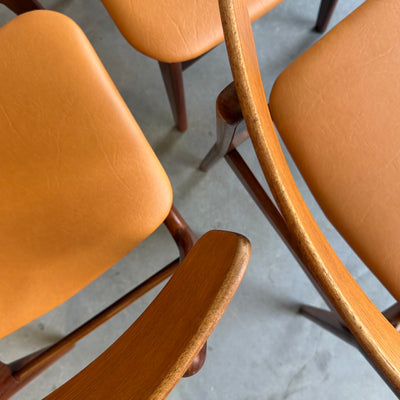 
                  
                    Set 4* vintage eetkamerstoelen teak - skai Schiønning & Elgaard
                  
                