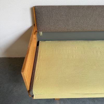 
                  
                    Vintage daybed Hans Wegner GE-258 in eiken
                  
                