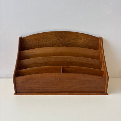 
                  
                    Vintage houten brievenstandaard
                  
                