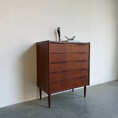 
                  
                    Vintage teak ladekast golvend handvat
                  
                