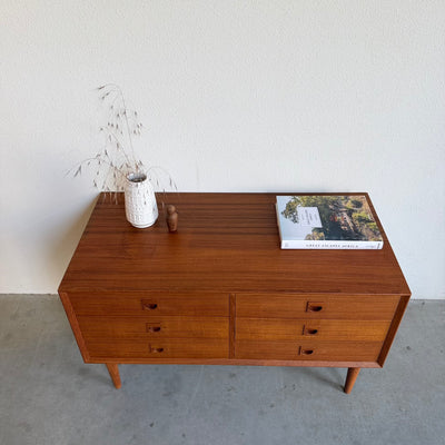 
                  
                    Vintage dubbele ladekast Brouer teak
                  
                