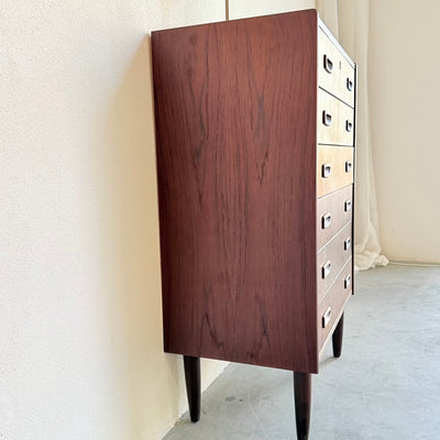 
                  
                    Vintage ladekast teak 6*
                  
                