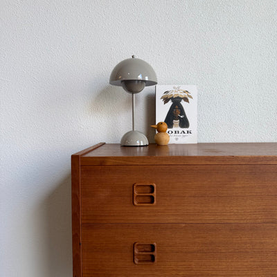 
                  
                    Vintage ladekast 4* teak vierkant knopje
                  
                