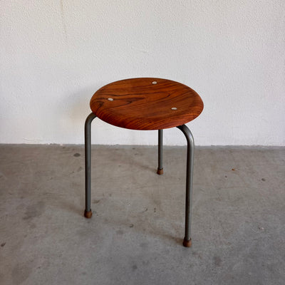 
                  
                    Vintage krukje Stalmøbler
                  
                