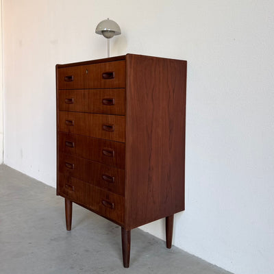 
                  
                    Vintage ladekast teak 6*
                  
                