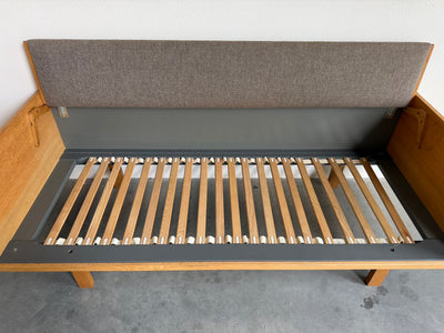
                  
                    Vintage daybed Hans Wegner GE-258 in eiken
                  
                