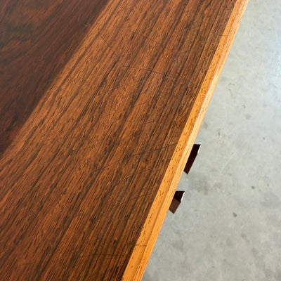 
                  
                    Vintage sideboard palissander met metalen greepjes
                  
                