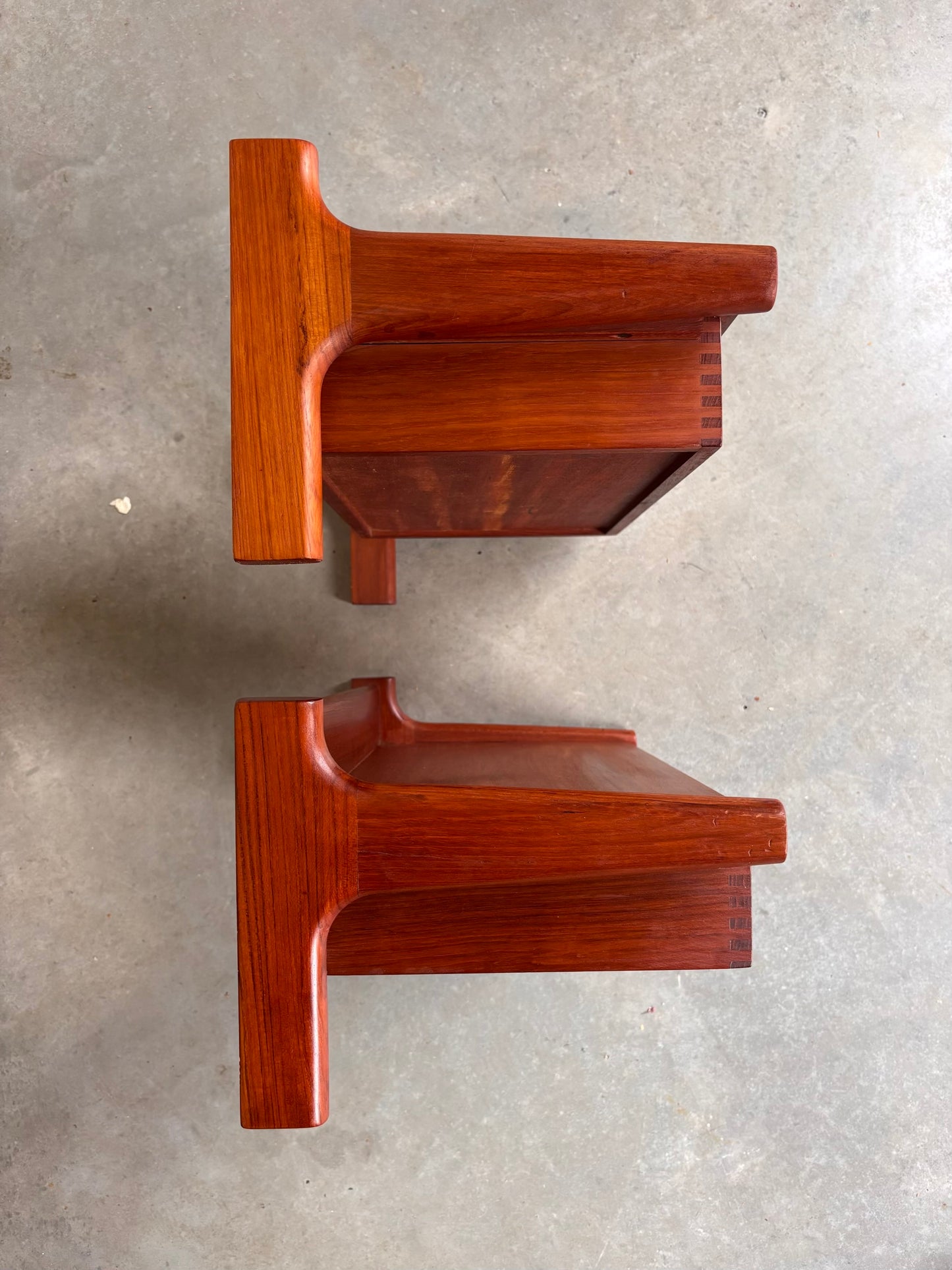 
                  
                    Vintage wandkastjes Kai Kristiansen teak set 2*
                  
                