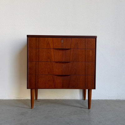 
                  
                    Vintage ladekastje Genega Møbler teak
                  
                