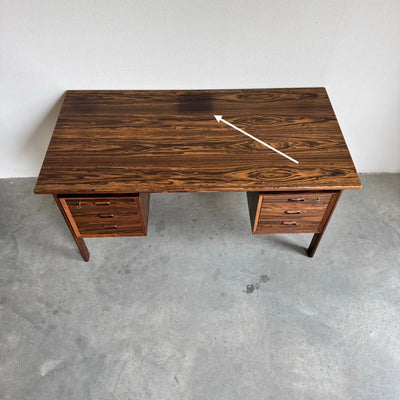 
                  
                    Vintage vrijstaand bureau XL in palissander
                  
                