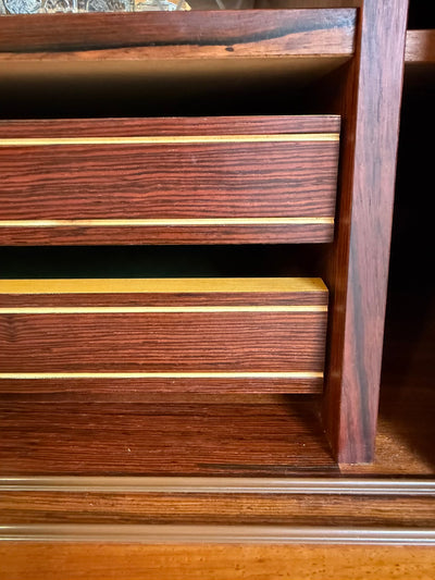 
                  
                    Vintage highboard schuifdeuren en lades palissander
                  
                
