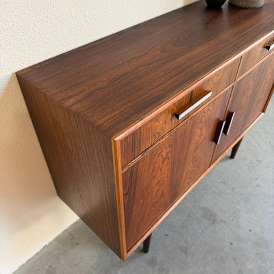 
                  
                    Vintage palissander sideboard met lades en deurtjes
                  
                