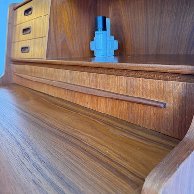 
                  
                    Vintage secretaire met spiegel teak
                  
                