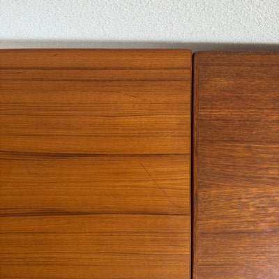 
                  
                    Vintage vierkante tafel teak
                  
                
