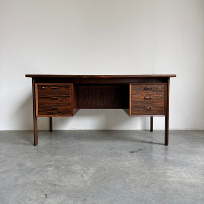 
                  
                    Vintage vrijstaand bureau XL in palissander
                  
                