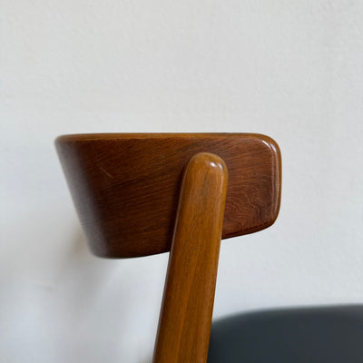 
                  
                    Vintage Farstrup stoel model 206 zwart skai
                  
                