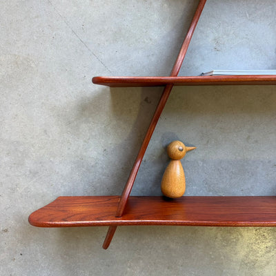 
                  
                    Vintage wandplank driehoek teak Peder Moos
                  
                