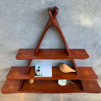 
                  
                    Vintage wandplank driehoek teak Peder Moos
                  
                
