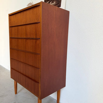 
                  
                    Vintage ladekast teak 6*
                  
                