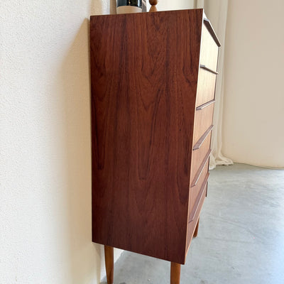 
                  
                    Vintage ladekast teak 6*
                  
                