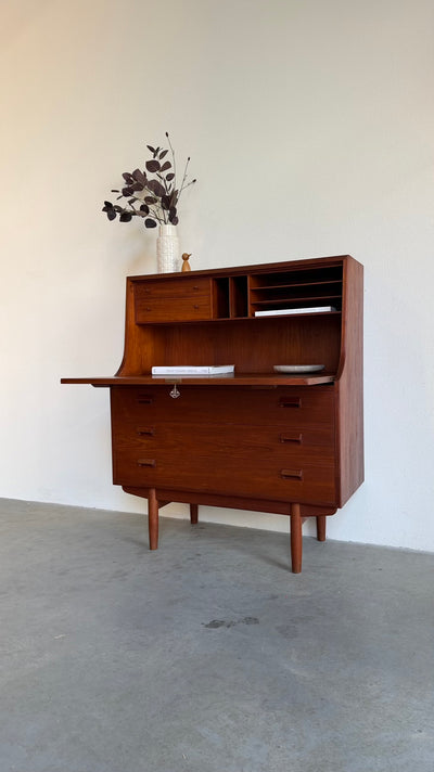 
                  
                    Vintage secretaire Børge Mogensen teak
                  
                